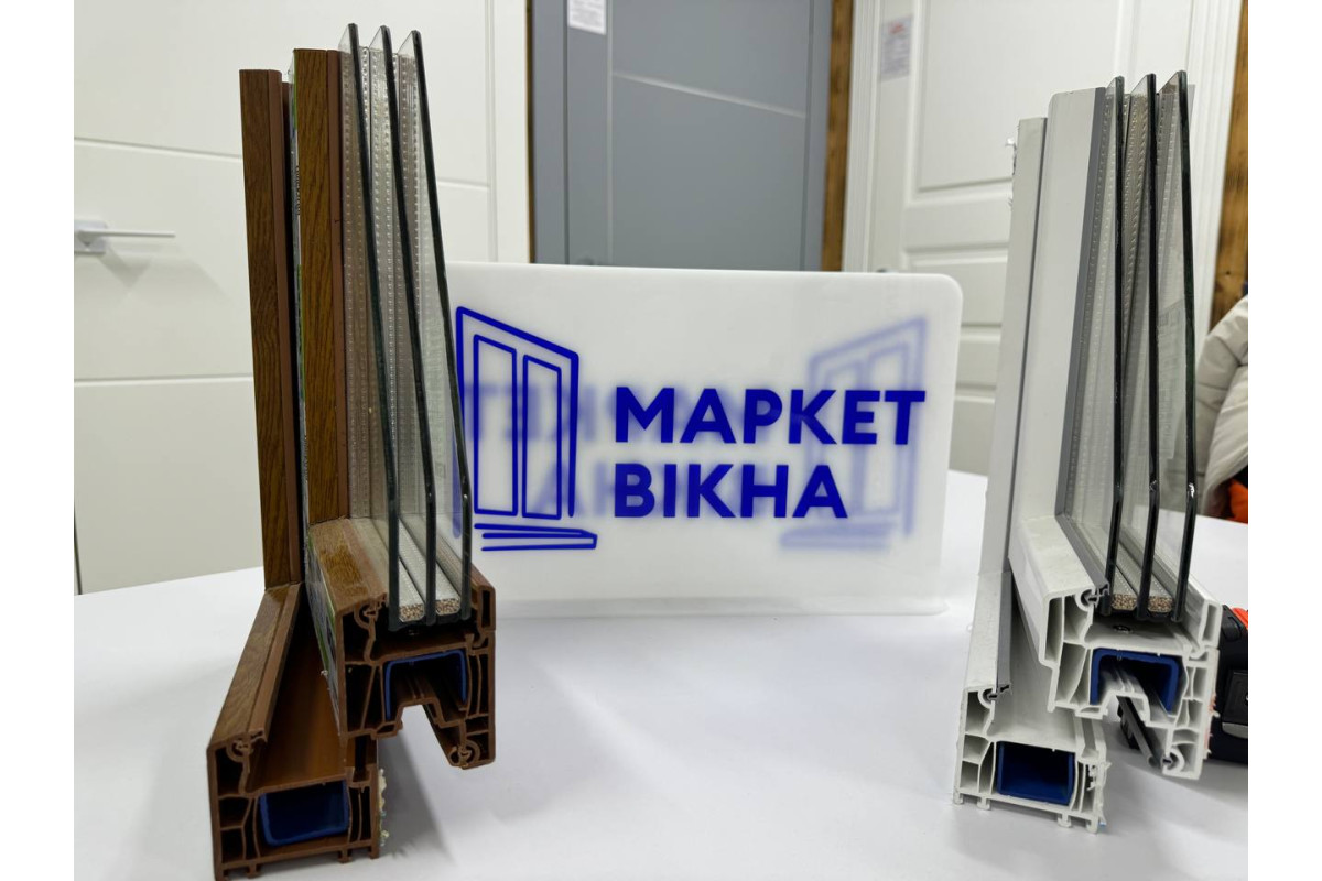 Металопластикове вікно WDS 5S чотиристулкове з двома поворотно-відкидними стулками 2700 x 900 мм