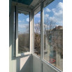 Металлопластиковое окно золотой дуб ламинированное VEKA Softline 4х-створчатое с двумя поворотно-откидными створками 2600 × 1200 мм