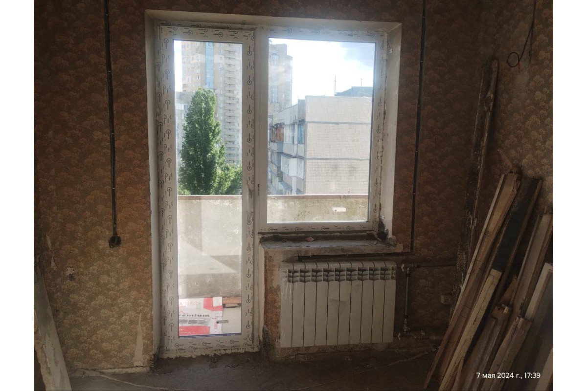 Балконний блок Aluplast Ideal 2000 з глухим вікном і поворотно-відкидними дверима 1700 x 2100 мм