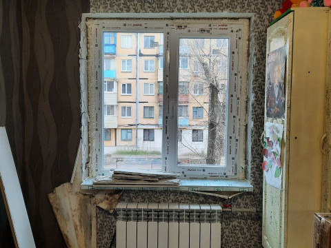 №10 Вікно двостулкове
