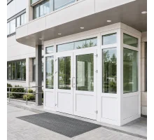 Металлопластиковый тамбур REHAU 3800*2400 мм белый