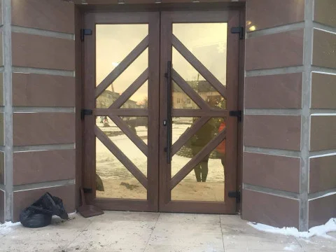 №109 Двери
