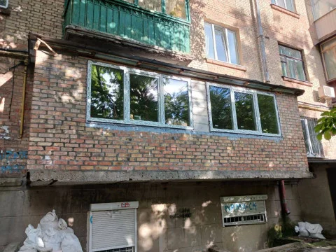 №67 Вікна