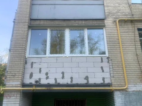 №77 Вікна