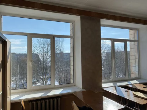 №1 Окна в школу