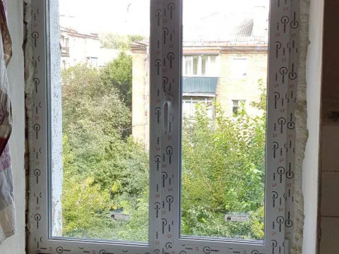 №99 Вікно двостулкове Ekipazh
